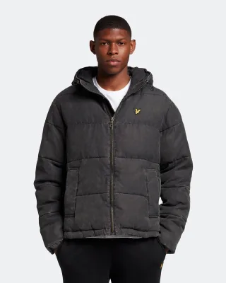 Lyle & Scott Gewaschene wattierte Jacke in Schwarz