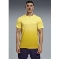 PUMA Trainingsshirt M X HYROX POLY GRAPHIC TEE reguläre Passform, Kurzarm, für Fitness und sportliche Aktivitäten