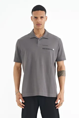 Herren Baumwoll-Polo-Shirt mit Textdruck