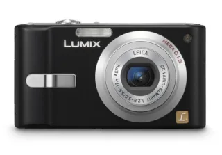 Panasonic Lumix DMC-FX12 [7MP 3-fach opt. Zoom 25"] schwarz