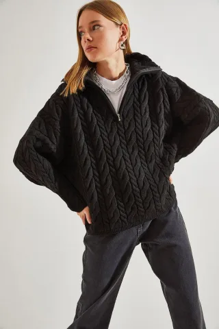 Oversized Haar- und Bart-Pullover mit Reißverschlusskragen