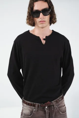 Unifarbenes Crew-Neck Langarm-T-Shirt mit Knöpfen