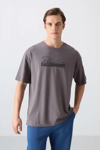 Übergrößen Bedrucktes Baumwollmisch-T-Shirt