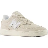New Balance BB80 Sneaker für Kinder und Jugendliche entwickelt, mit Gummilaufsohle