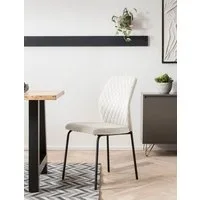 SalesFever 4-Fußstuhl Esszimmerstuhl mit elegantem Stil (Set, 2 St), 2er Set mit eleganter Wabensteppung im Rücken