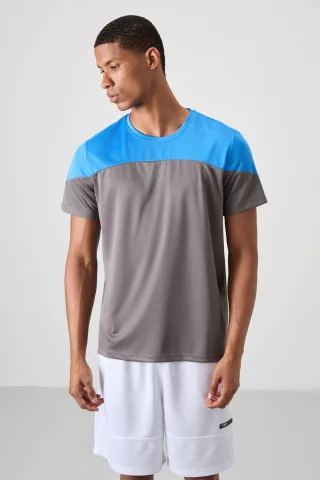 Herren T-Shirt mit Farbblockierung und Rundhalsausschnitt