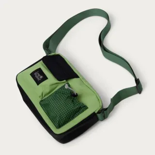 Long Weekend Santa Fe Shoulder Bag 3L Moss