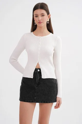 Knopfverschluss Slim Fit Rippstrick-Cardigan
