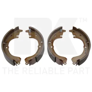 NK Bremsbackensatz hinten Toyota Corolla E9 1,6