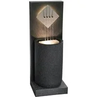 Dehner Gartenbrunnen Triton mit LED Beleuchtung, solarfähig, 96.5 x 36.5 x 33.5 cm, 36,5 cm Breite, wetterbeständiges Polyethylen für den Außenbereich