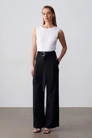 Gürtelweite Leinen-Mix-Hose