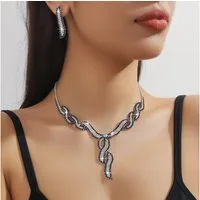 MOPUEA Schmuckset Halskette Ohrringe Choker 2-teiliges Glitzer-Schmuck-Set Ohrstecker (1-tlg., 1 Halskette, 1 Paar Ohrringe (Kupfer, Strassstein), Brautschmuck Hochzeit