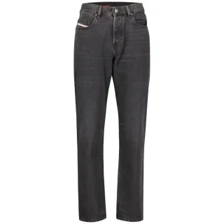 Diesel D-Viker Jeans in normaler Passform in Schwarz