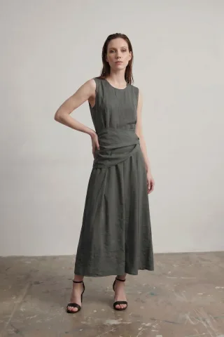 Ärmelloses A-Linien-Midi-Kleid