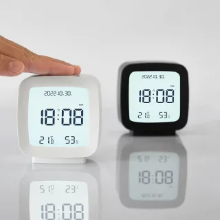 Digital Alarm Clock 12/24H Electronic Alarm Clock Voice-activated Backlight Temperature Humidity Nightlight Table Clocks