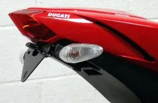 R&amp;G Kennzeichenhalter Heckumbau Ducati Streetfighter 1098 / S Bj. 2010-2013 eintragungsfrei