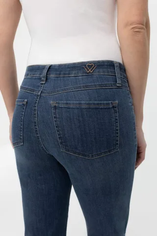 wonderjeans 5-Pocket-Jeans "Relaxed Straight" Cool, modern und vielseitig zu stylen