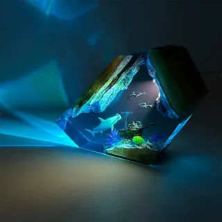 NIKOLATOY The Underwater World Creative Resin Night Light Wooden Base Desktop Ornament