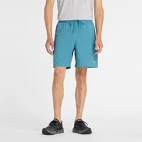 New Balance Laufshorts SPORT ESSENTIAL SHORT 7 mit atmungsaktivem Innenslip