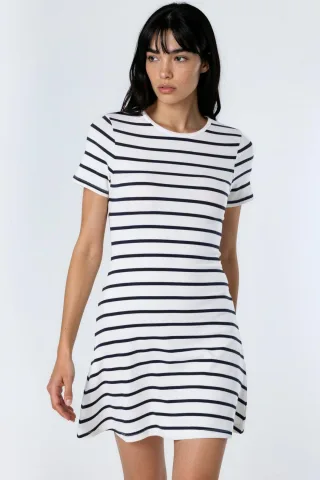 Gestreiftes Kurzarm-Mini-T-Shirt-Kleid