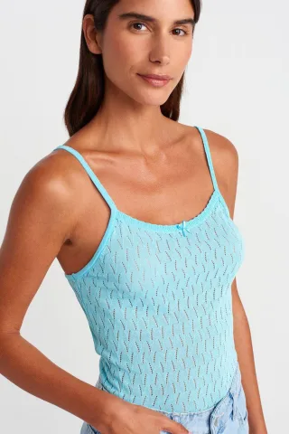 Texturierte Cropped-Cami-Bluse mit Schleifendetail