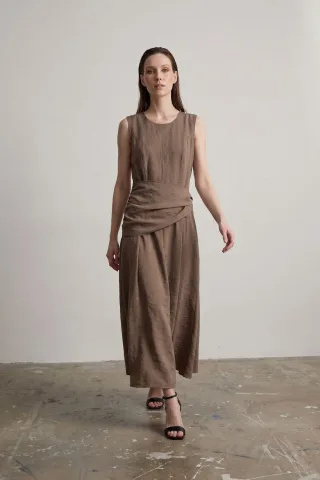 Ärmelloses A-Linien-Midi-Kleid