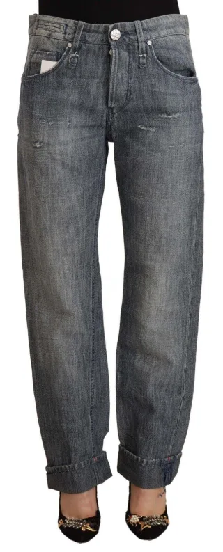 Boyfriend-Jeans mit entspanntem Schnitt und umgeschlagenem Saum