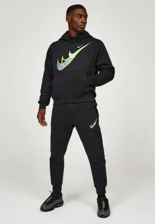 Nike Standard Issue Moto Overhead-Trainingsanzug in Schwarz