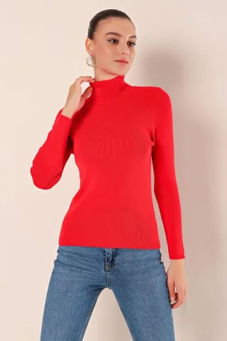 Enger Stehkragen-Rippstrickpullover