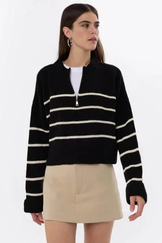 Gestreifter Reißverschluss-Strickpullover