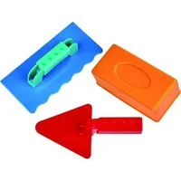 Hape Spielwerkzeug Sandspielzeug Maurermeister oder Sandformen Eis, Eisdiele, (3-tlg), Strand, Urlaub, Meer, Schnee Kinderspielzeug - Ideal als Geschenk
