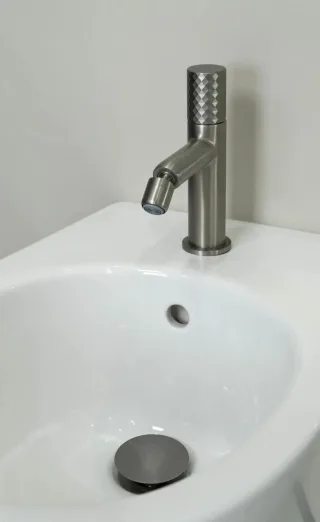 Neuesbad Serie 600 Hexa Bidetarmatur ohne Ablaufgarnitur, edelstahl gebürstet NB1DEBHS_F30M1