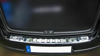 Edelstahl Ladekantenschutz Chrom Stoßstange Schutz Abdeckung mit Abkantung für VW Golf 5 Limo ab 2003-2008