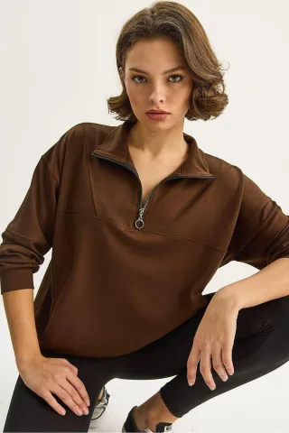Lässig geschnittenes Strick-Sweatshirt mit Reißverschlusskragen