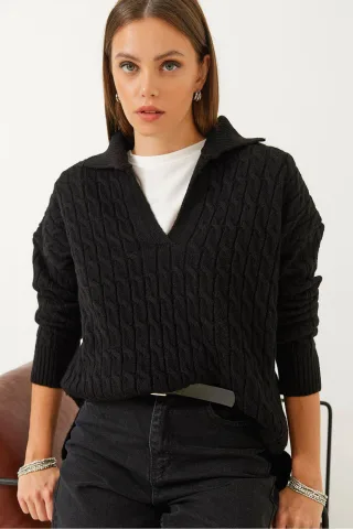 Lässiger Pullover mit strukturiertem V-Ausschnitt
