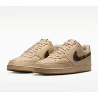 Nike Sportswear COURT VISION SE Sneaker inspiriert vom Design des Nike Air Force