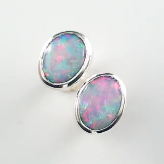 935er Silber-Ohrstecker mit 1,25 ct White Opalen aus Coober Pedy