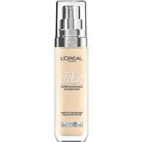 L'ORÉAL PARIS Foundation TRUE MATCH FOUNDATION, lässt sich mühelos verblenden, ohne sichtbare Ränder zu hinterlassen