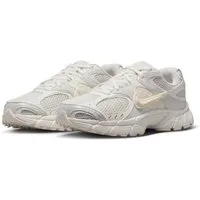 Nike Sportswear W V5 RNR Sneaker inspiriert vom Design des Y2K Nike Vomero 5
