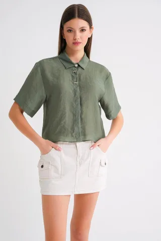 Kurzarm-Crop-Shirt mit Steinzubehör