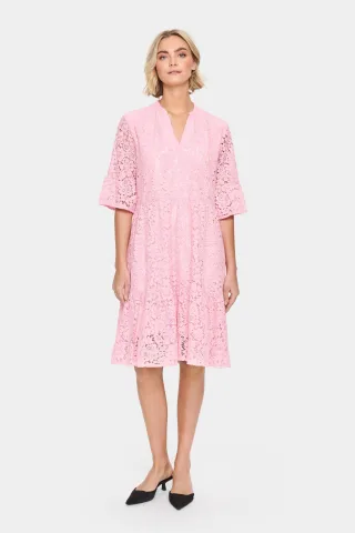 Kleid Lockere Passform pink