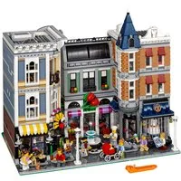 LEGO® ICONS 10255 Stadtleben Spielbausteine, (Set, 4002 St., Set)