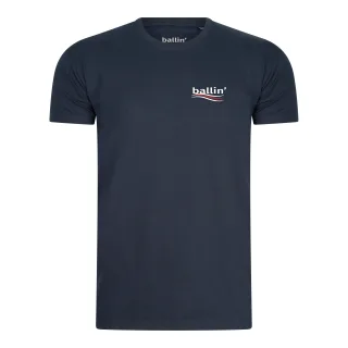 Herren T-Shirt von der Marke Ballin Est. 2013. Die Shirts von Ballin Est. 2013 sind aus 100% Bio-Baumwolle gefertigt und haben eine normale Passform. Die weiche Baumwolle sorgt für hohen Tragekomfort. Marke: Ballin Est. 2013Modellname: Ciaga TeeKateg