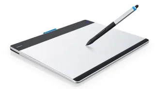 Wacom Intuos Pen & Touch S CTH-480S-DEIT schwarz/silber inkl. Stift