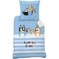 MTOnlinehandel Kinderbettwäsche Bluey Family Time 135x200 + 80x80 cm in Renforcé, Geschenkidee, 100% Baumwolle, 2 teilig, Wendebettwäsche für Mädchen und Jungen, Bluey & Family