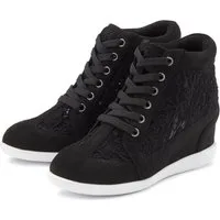 LASCANA Freizeitschuh, Keilstiefelette, Stiefelette, Sneaker mit innenliegendem Keilabsatz und eleganten Spitzendetails