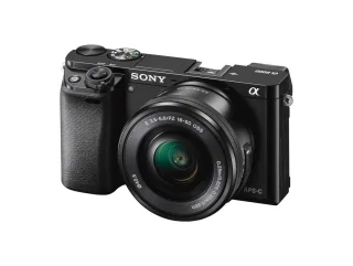 Sony Alpha 6000 [24.3MP Full HD 3"] schwarz inkl. AF E 16-50mm 1:35-56 OSS PZ (SEL-P1650) Objektiv