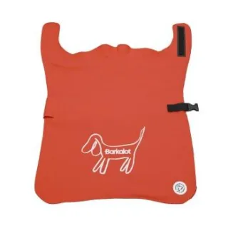 Barkalot Hunderegenmantel aus Upcycled-Stoff rot L