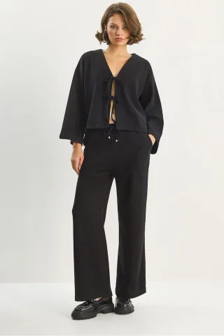 V-Ausschnitt Strickcardigan und weite Hose Set