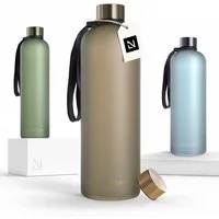 LARS NYSØM Trinkflasche Blæst, Trinkflasche mit Hydrationsskala und Trageschlaufe